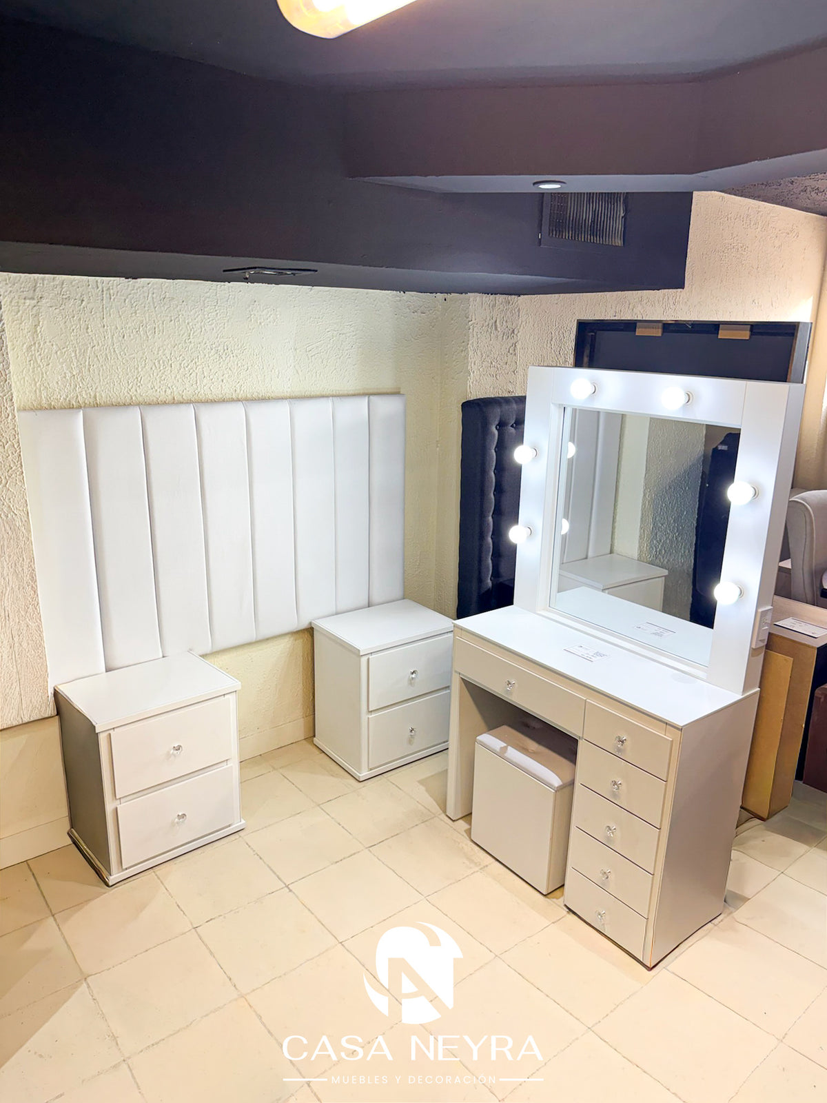 RECÁMARA VICTORIA VANITY