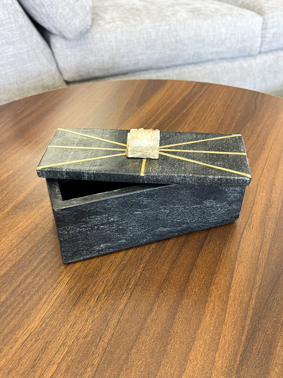 CAJA AMATISTA