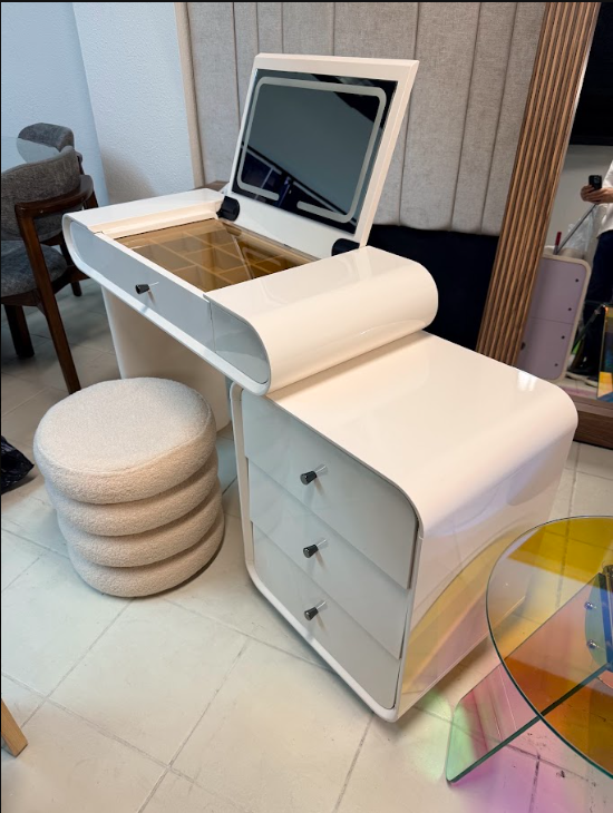 VANITY OVAL